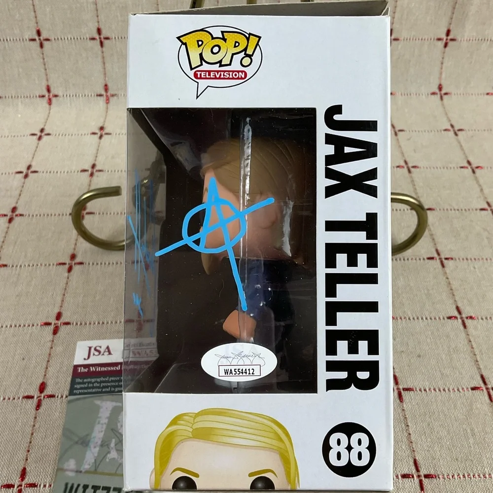 JSA Witnessed Charlie Hunnam Signed Funko Pop! Jax Teller #88 Sons Of Anarchy - Picture 4 of 12